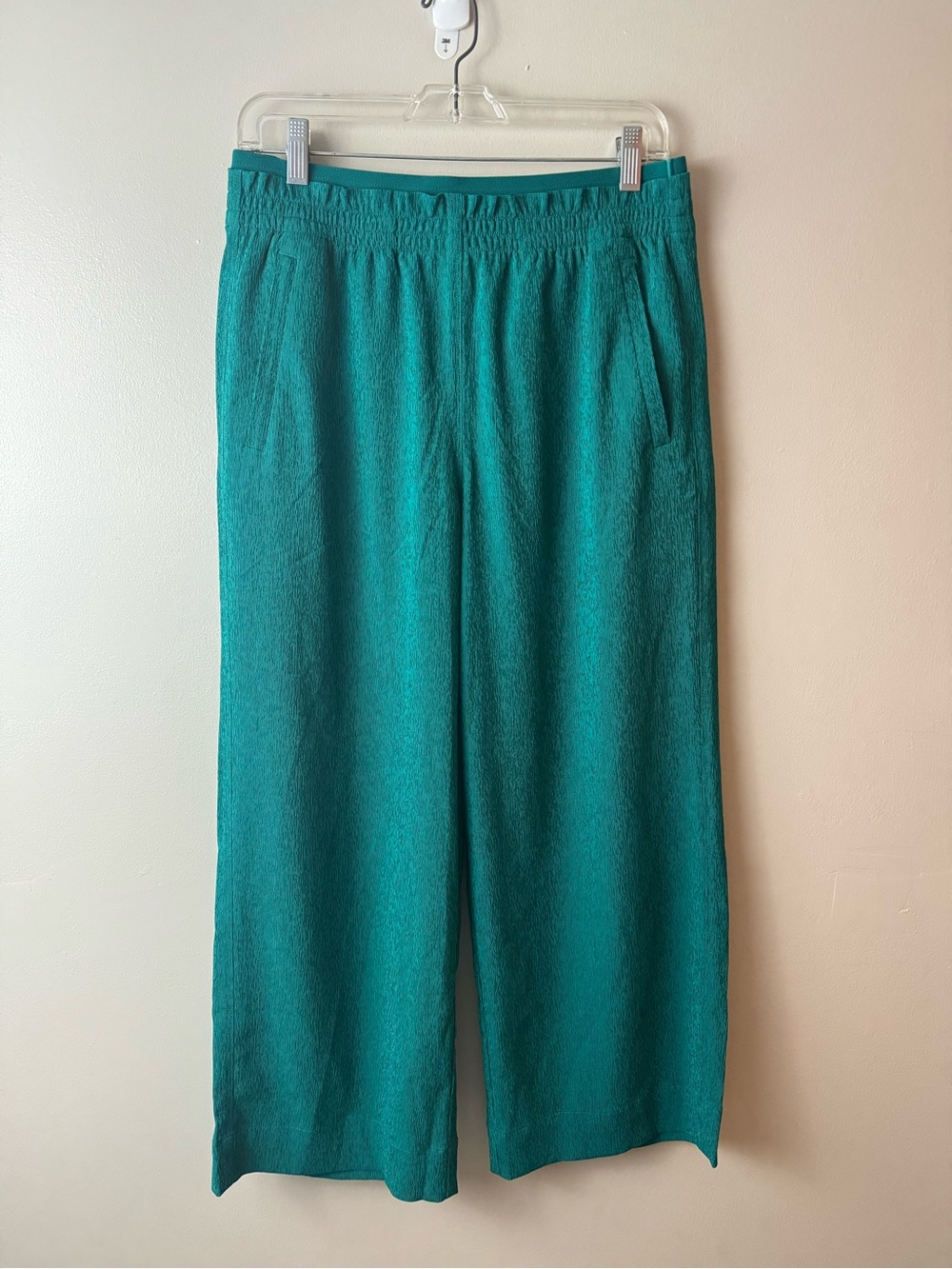 Athleta Wide-Leg Crop Pants Size 8